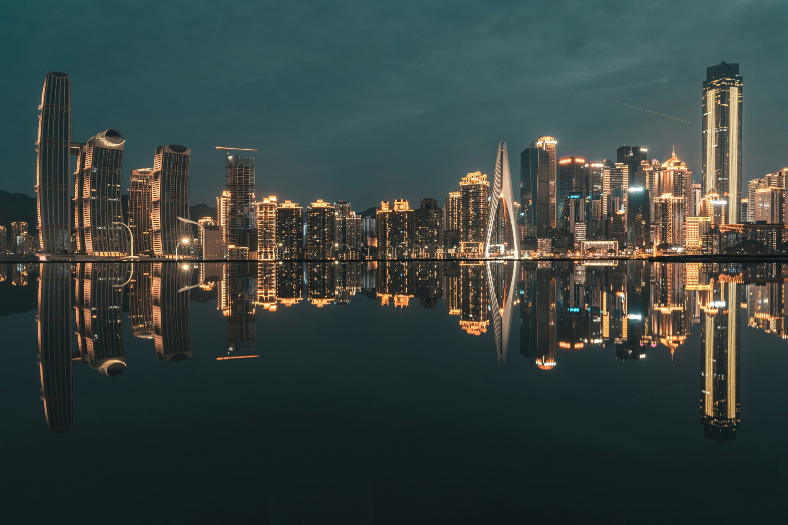 la hermosa ciudad de noche